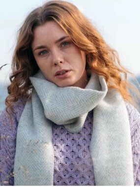 Aran sweater Market knit scarf